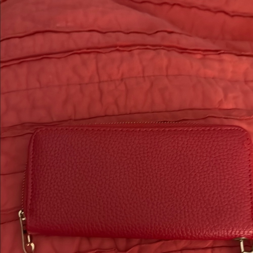 Vibrant Red Pebbled Leather Wallet with Zipper - Picture 2 of 6